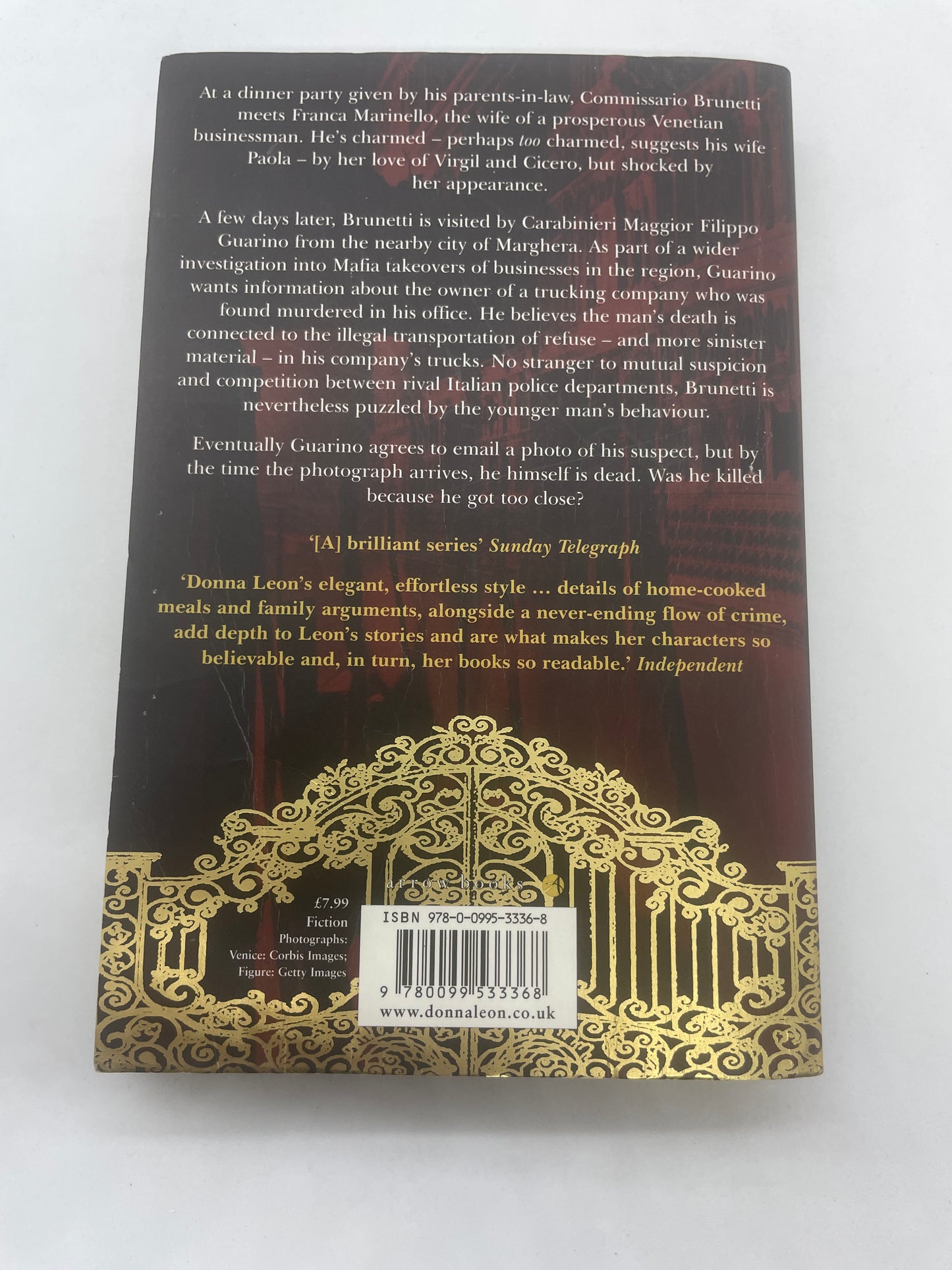 Donna Leon - About Face