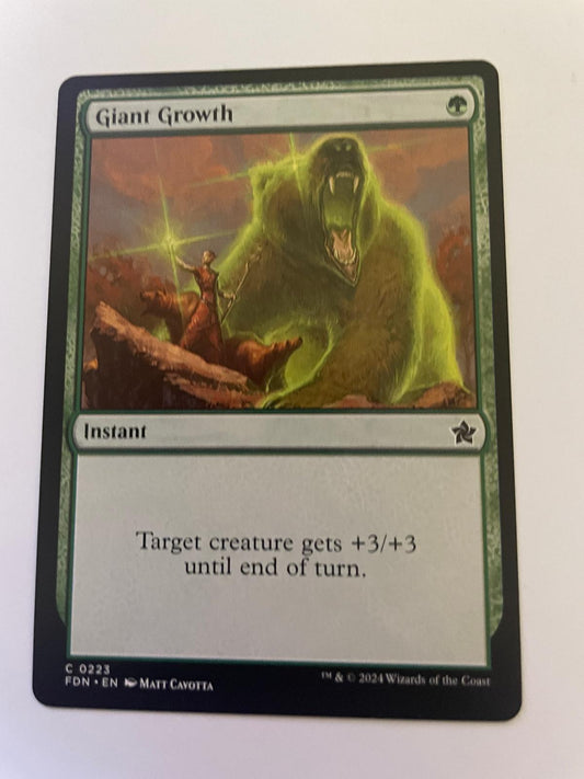 Giant Growth 223 Common Foundations Magic: The Gathering Near Mint
