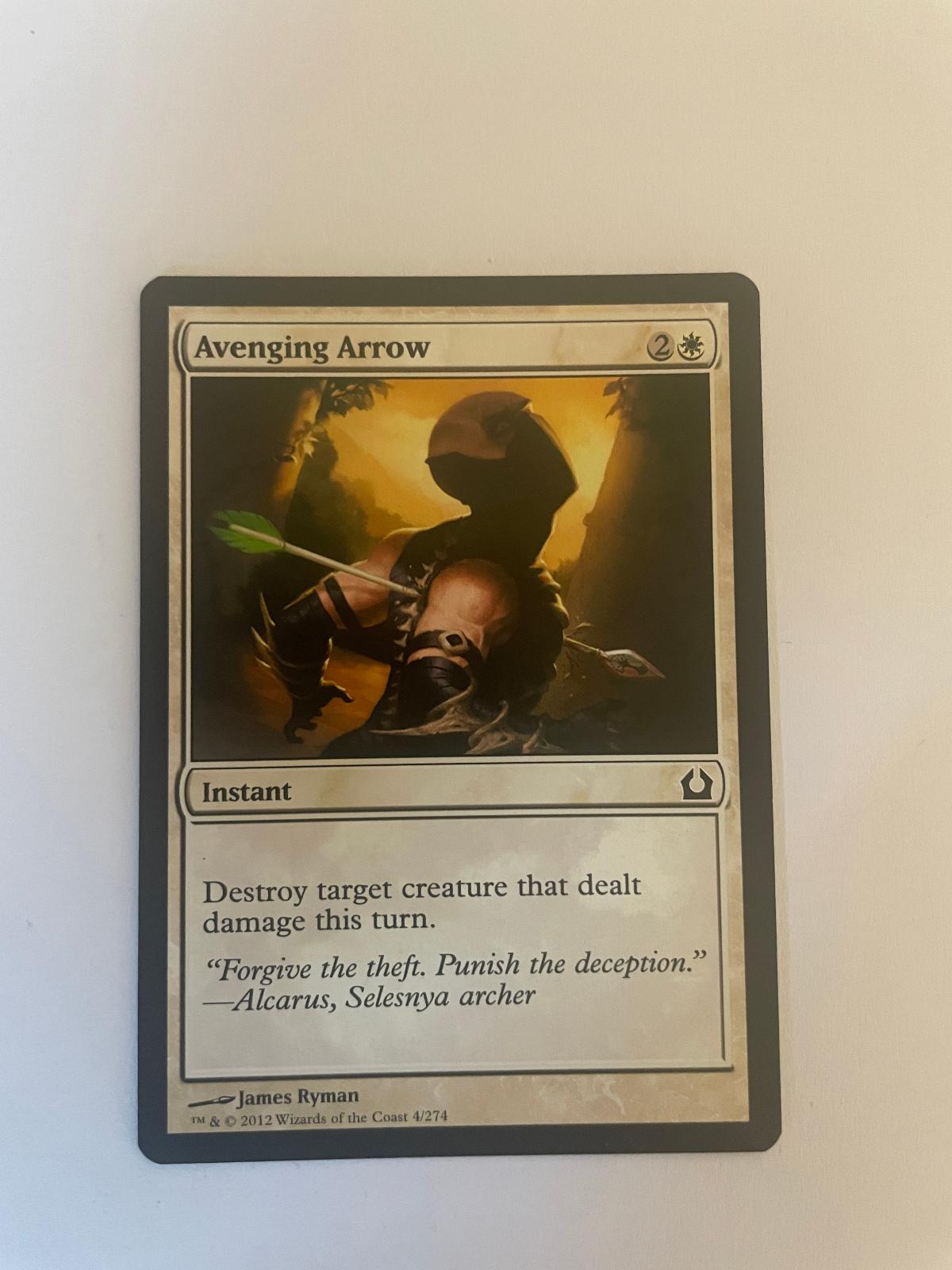 Avenging Arrow 4 Return to Ravnica RTR NM