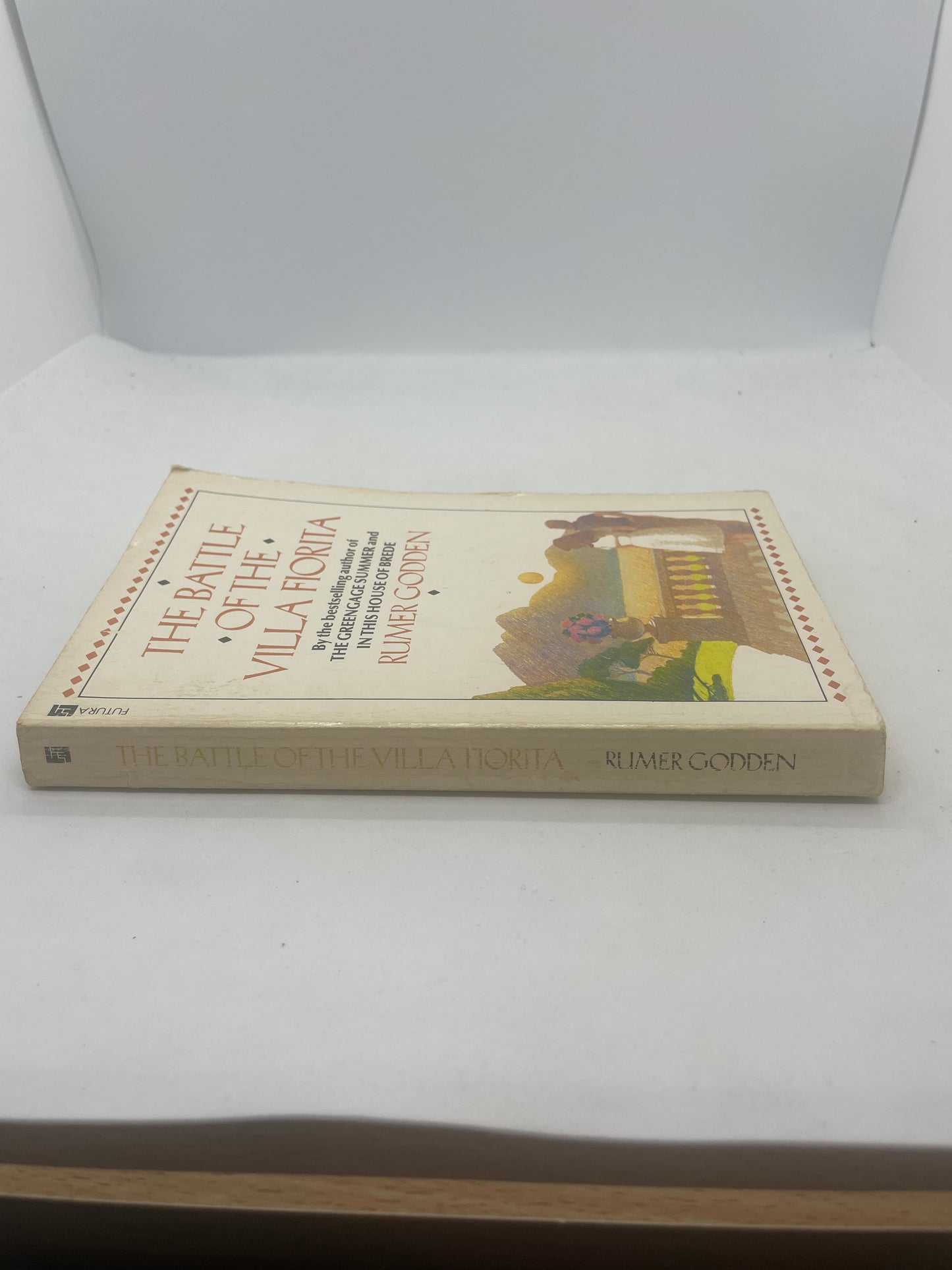 Rumer Godden - The Battle of The Villa Fiorita