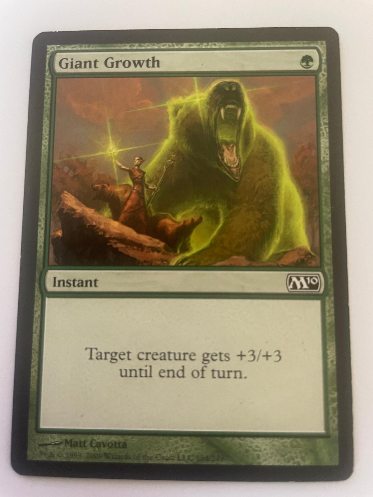 Giant Growth 178 Common Magic 2011 (M11) Magic: The Gathering Near Mint
